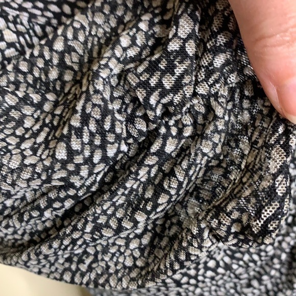 CABI semi sheer ruched top (241) - Picture 7 of 8